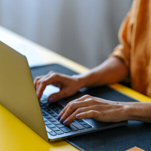 2-in-1 Laptop