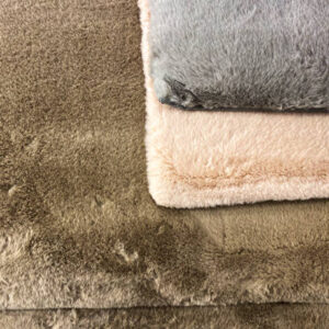 Fluffy artificial pile carpe